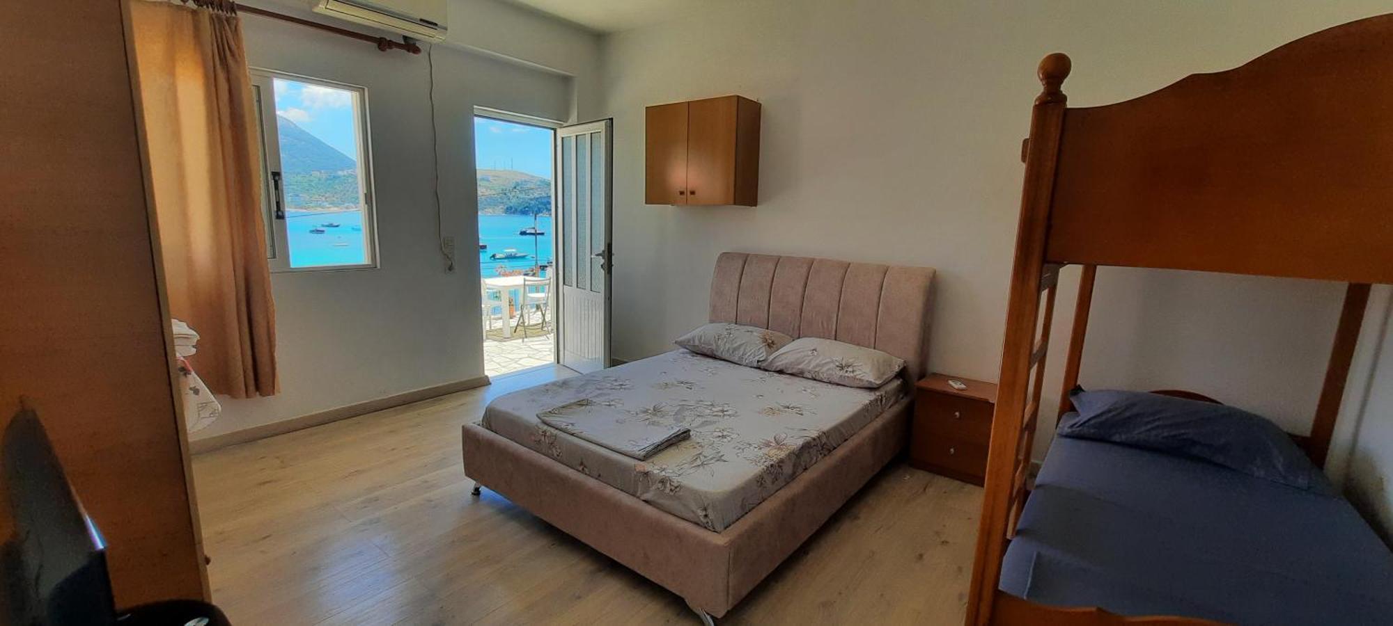 Rooms By The Sea Himarë Chambre photo